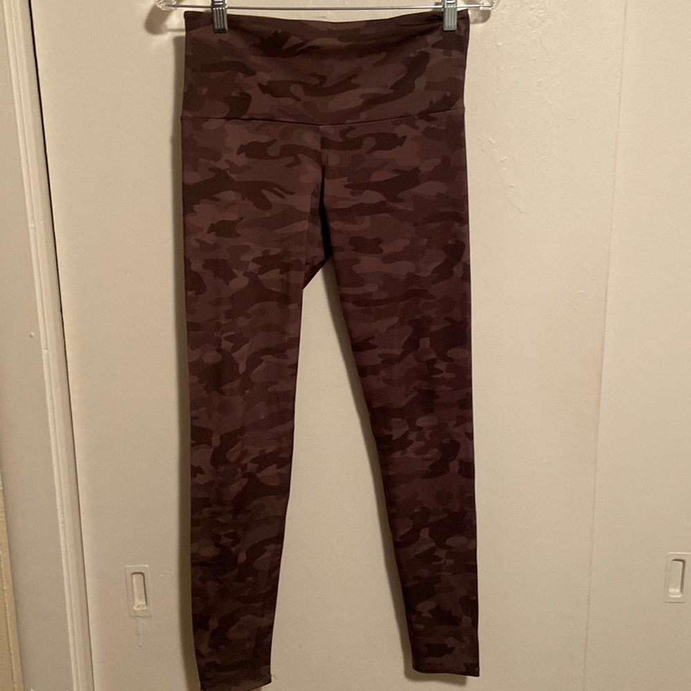 Onzie Brown and Grey Camo Skinny Leggings